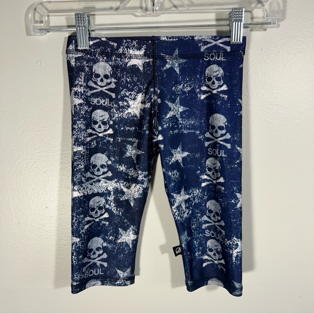 Terez x Soulcycle Capri Leggings 〰️ Girl’s Large 〰️ Skull and Stars Print